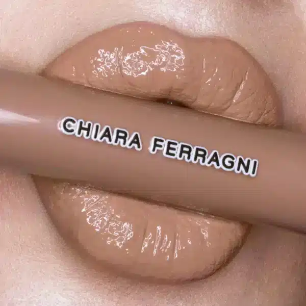CHIARA FERRAGNI GLOSSY TEMPTATION 03