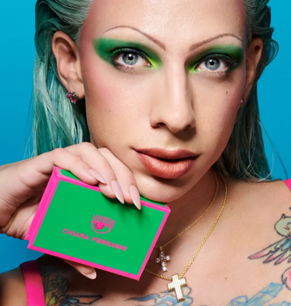 CHIARA FERRAGNI EYESHADOW PALETTE - FANCY GREEN - Image 2